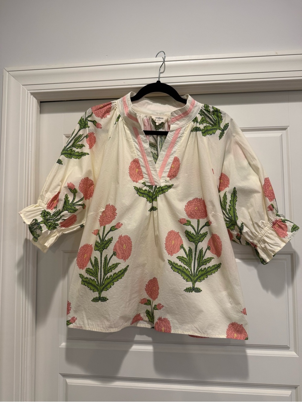 Umgee Cream Floral V-Neck Puff Sleeve Top - Picture 2 of 3